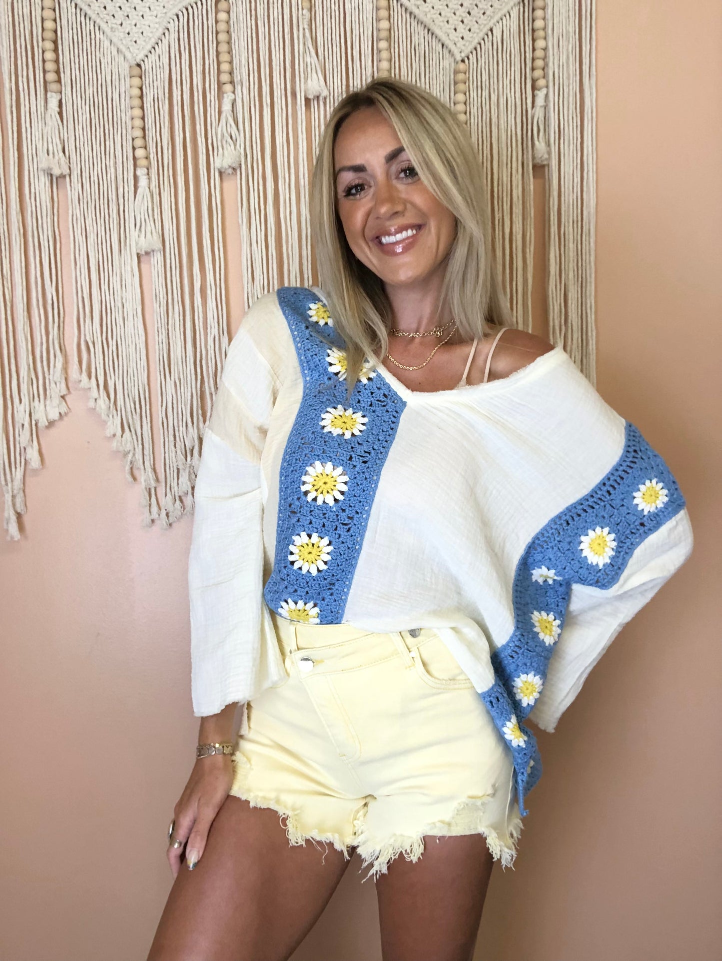 Happy Daisy Crochet Pullover