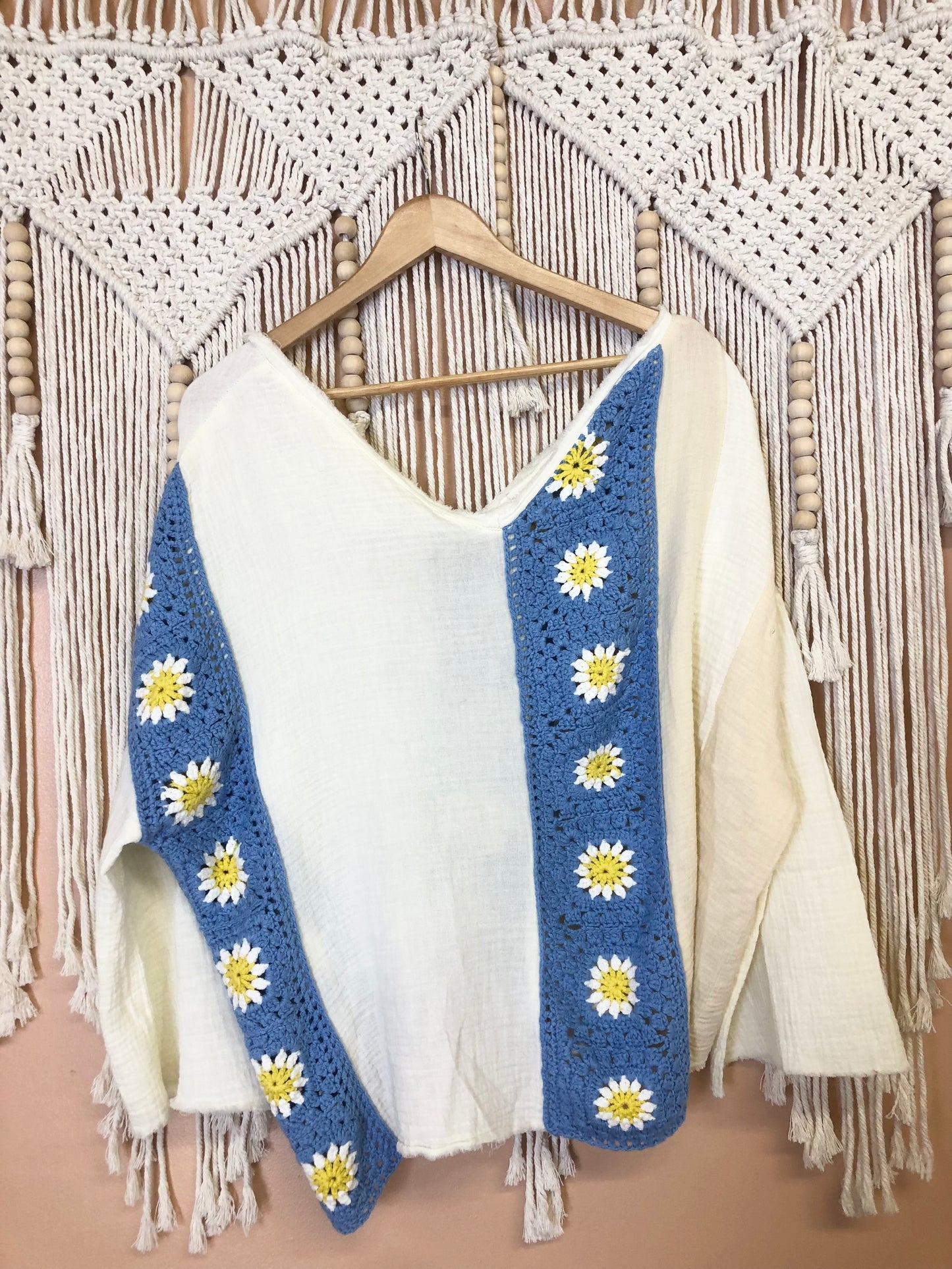 Happy Daisy Crochet Pullover