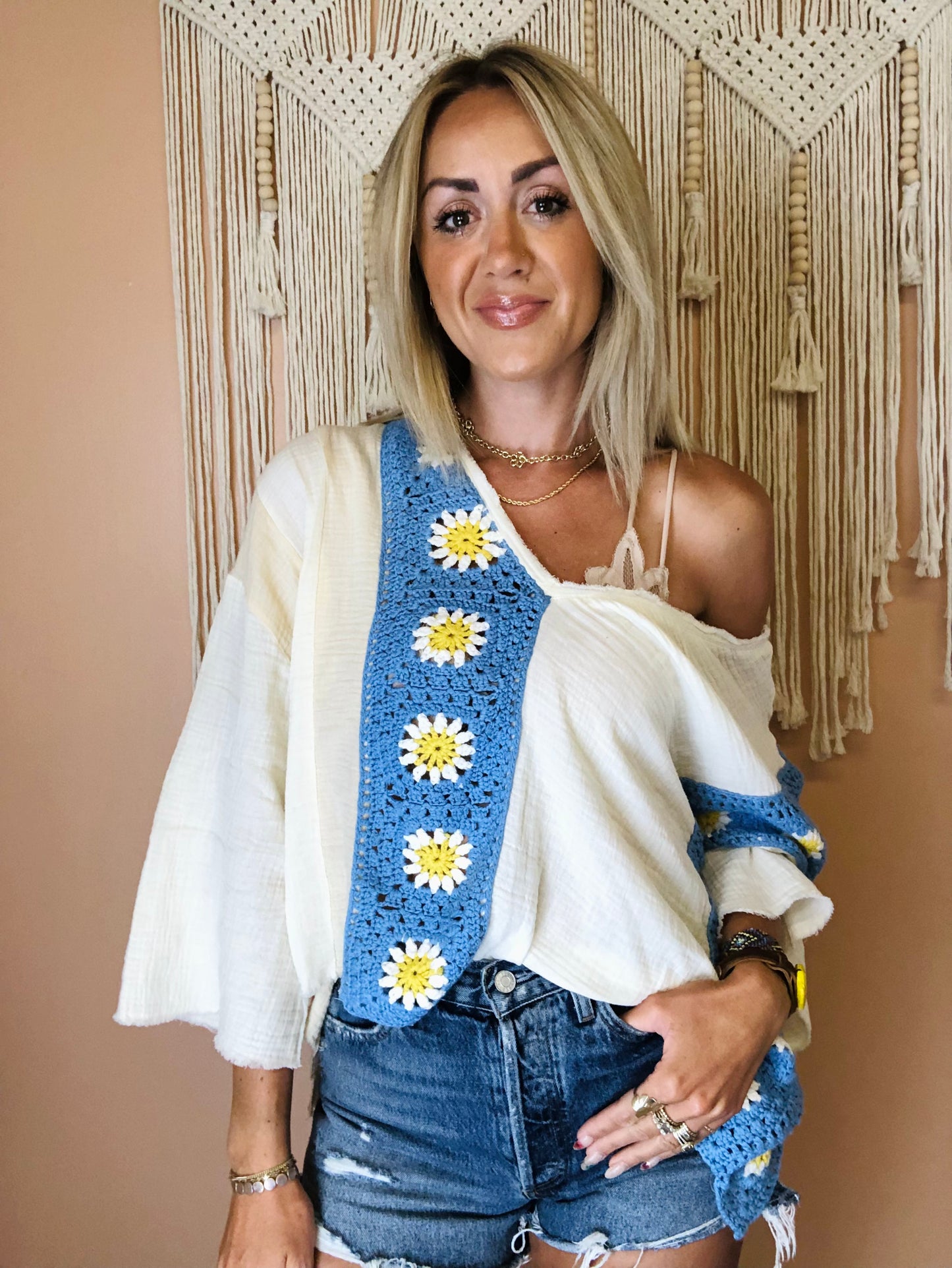 Happy Daisy Crochet Pullover